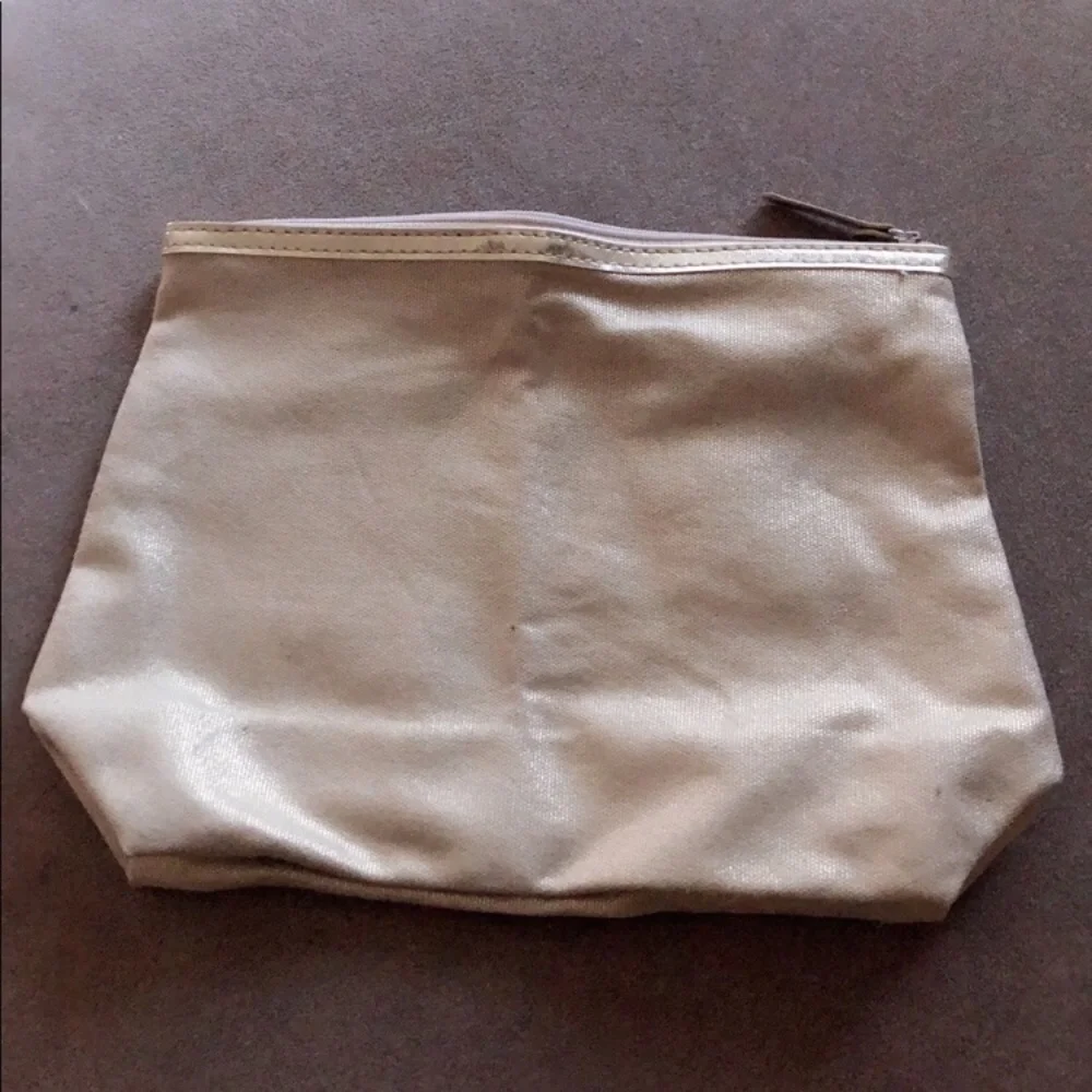 Von Maur Makeup Bag